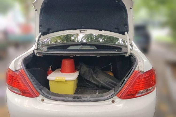 Used BYD e5 2018 450 Smart Connect Enjoyment Version Trunk
