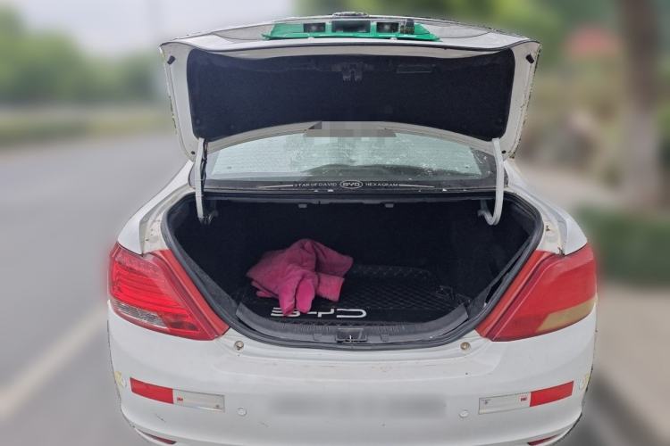 Used BYD e5 2018 Travel Edition Trunk