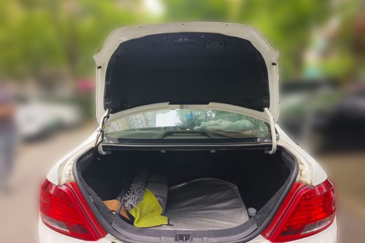 Used BYD e5 2018 450 Smart Connect Enjoyment Version Trunk