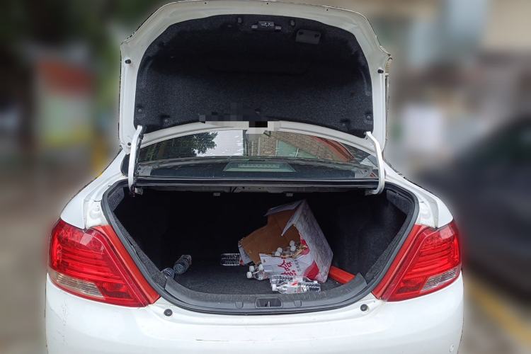 Used BYD e5 2018 Travel Edition Trunk