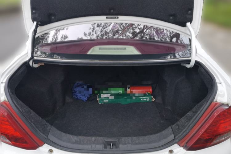 Used BYD e5 2018 450 Smart Connect Deluxe Edition Trunk