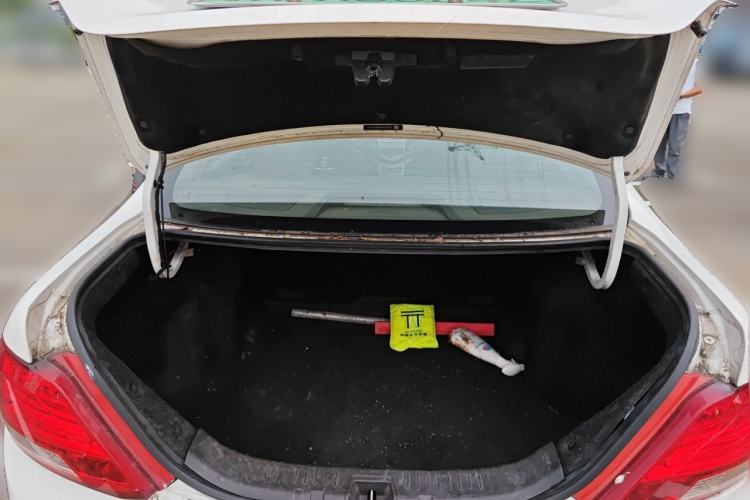Used BYD e5 2018 Travel Edition Trunk