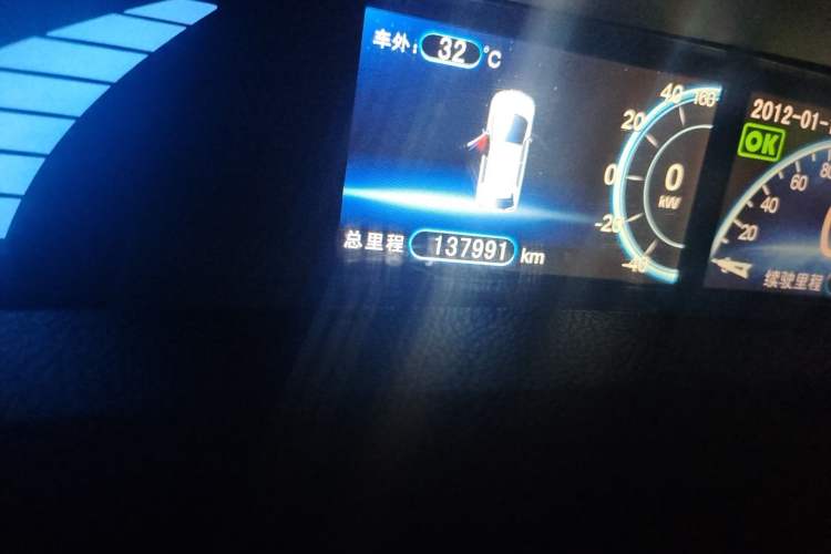 Used BYD e6 2014 Elite Edition Odometer Close Up