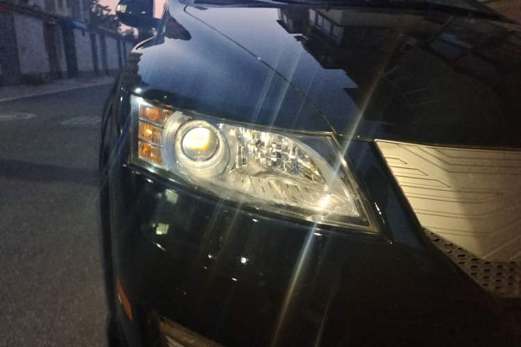 Used BYD e6 2014 Elite Edition Right Front Headlight