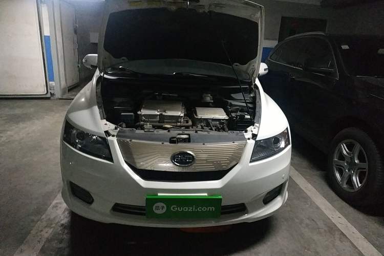 Used BYD e6 2014 Elite Edition Engine Bay