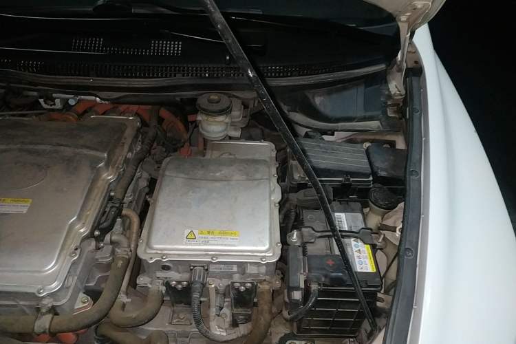 Used BYD e6 2014 Elite Edition Engine Bay Left