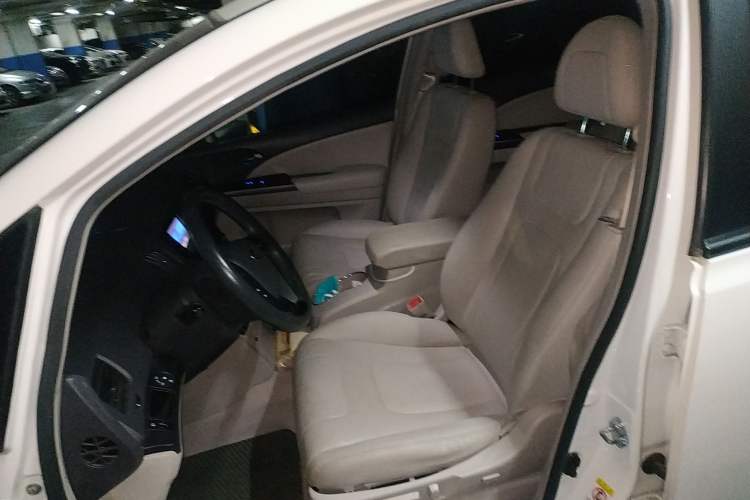 Used BYD e6 2014 Elite Edition Left Front Seat