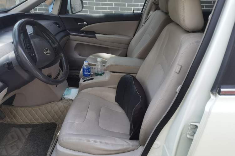 Used BYD e6 2014 Elite Edition Left Front Seat