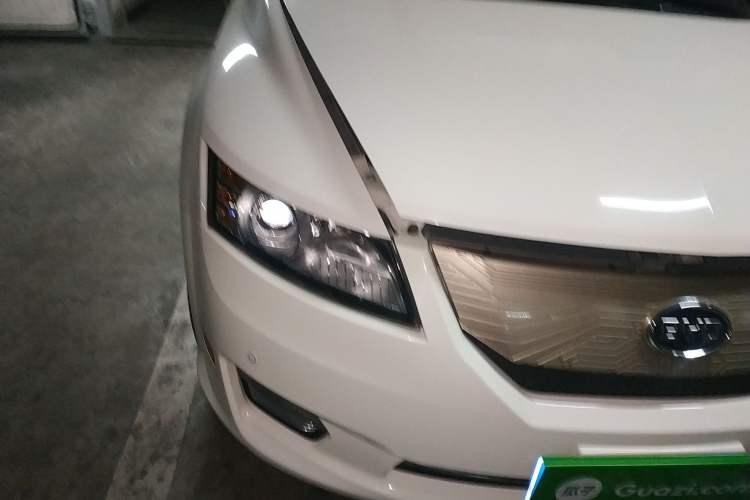 Used BYD e6 2014 Elite Edition Right Front Headlight