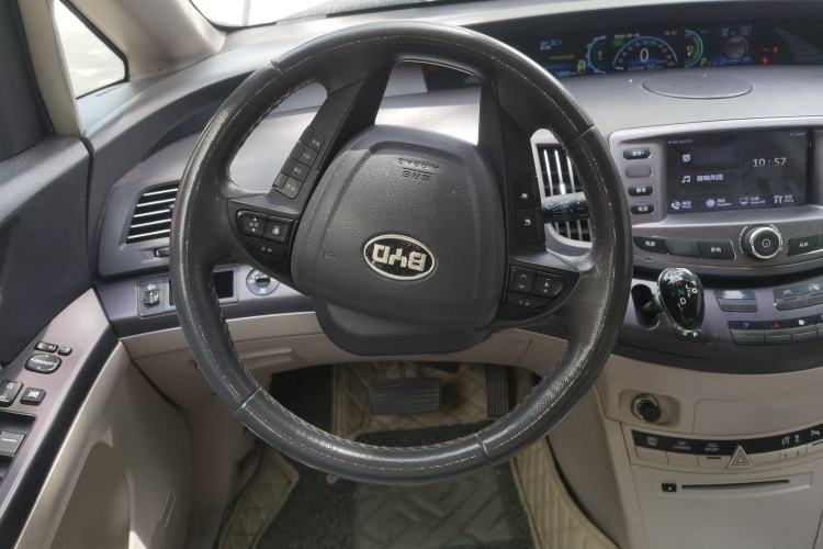 Used BYD e6 2014 Elite Edition Steering Wheel