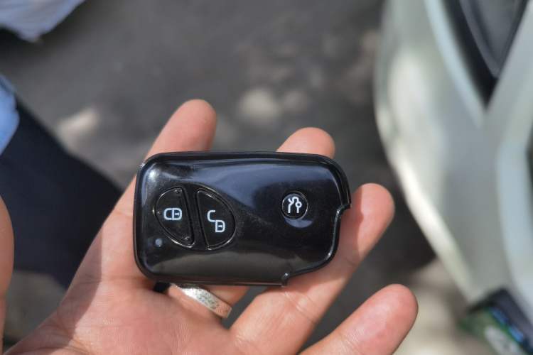 Used BYD e6 2014 Elite Edition Vehicle Key