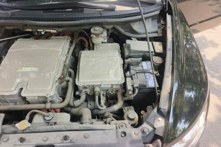 Used BYD e6 2016 400 Elite Edition Engine Bay Left