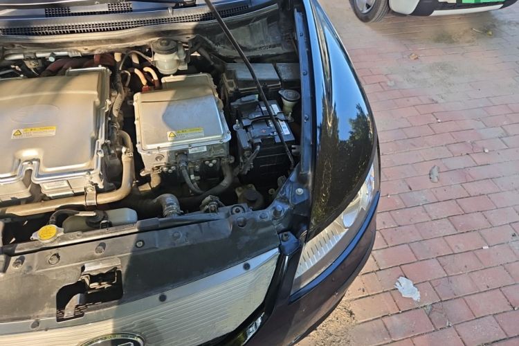 Used BYD e6 2016 400 Elite Edition Engine Bay Left