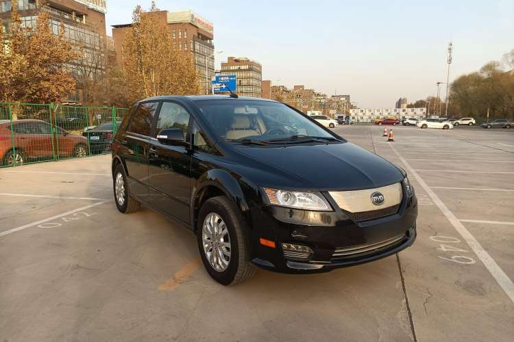 Used BYD e6 2016 400 Elite Edition Exterior 2