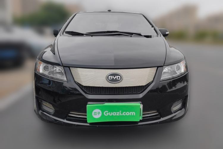 Used BYD e6 2016 400 Elite Edition Front