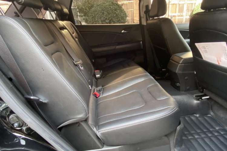 Used BYD e6 2016 400 Elite Edition Interior 9