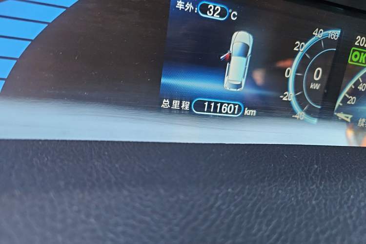 Used BYD e6 2016 400 Elite Edition Odometer Close Up