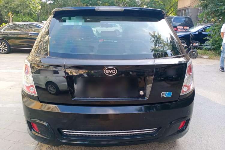 Used BYD e6 2016 400 Elite Edition Rear