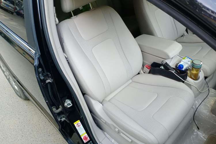 Used BYD e6 2016 400 Elite Edition Right Front Seat