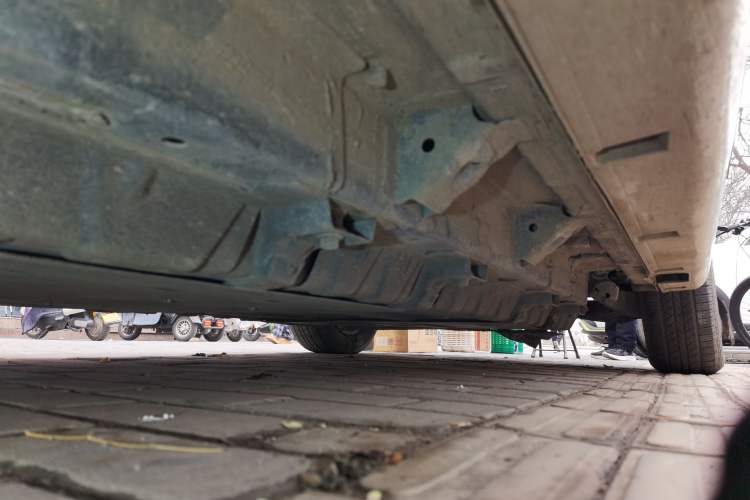 Used BYD e6 2016 400 Elite Edition Chassis Front Left