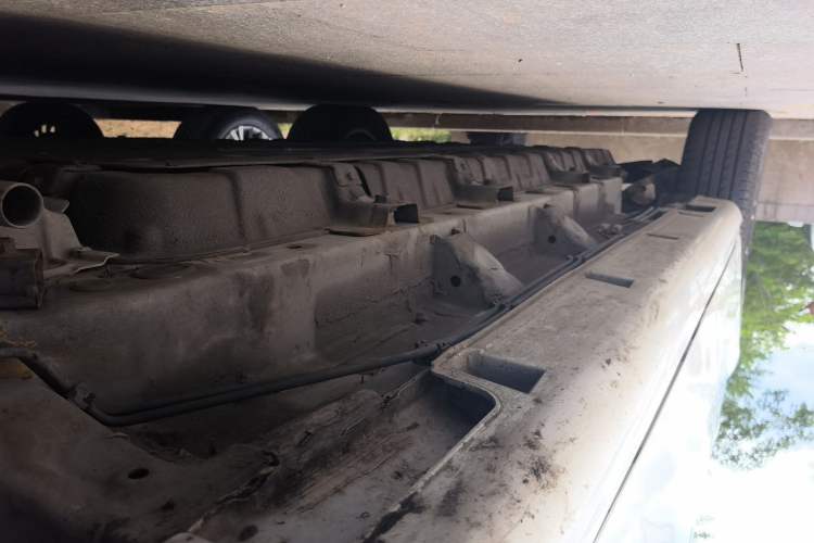 Used BYD e6 2016 400 Elite Edition Chassis Front Right