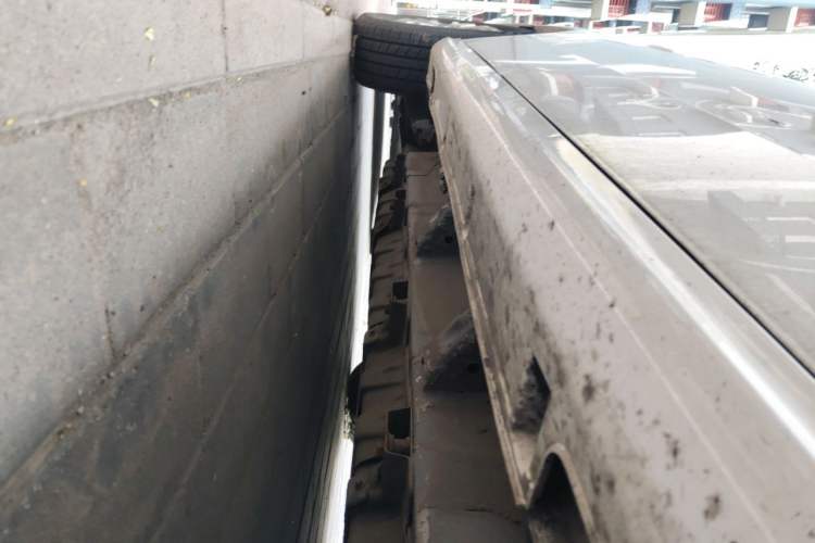 Used BYD e6 2016 400 Elite Edition Chassis Front Right