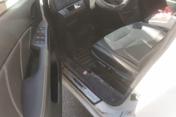 Used BYD e6 2016 400 Elite Edition Driver Seat