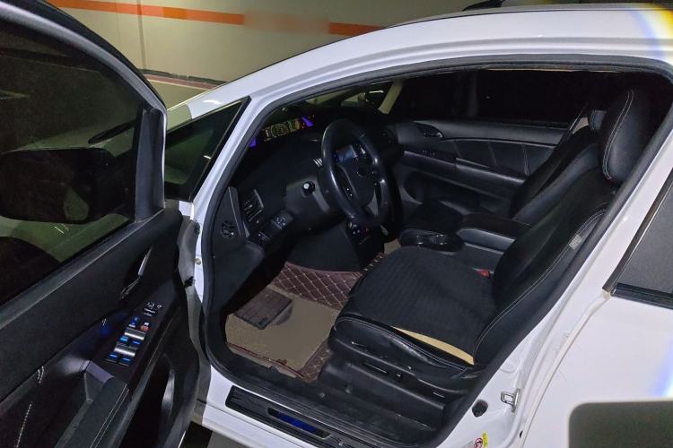 Used BYD e6 2016 400 Elite Edition Driver Seat