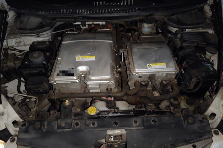 Used BYD e6 2016 400 Elite Edition Engine Bay