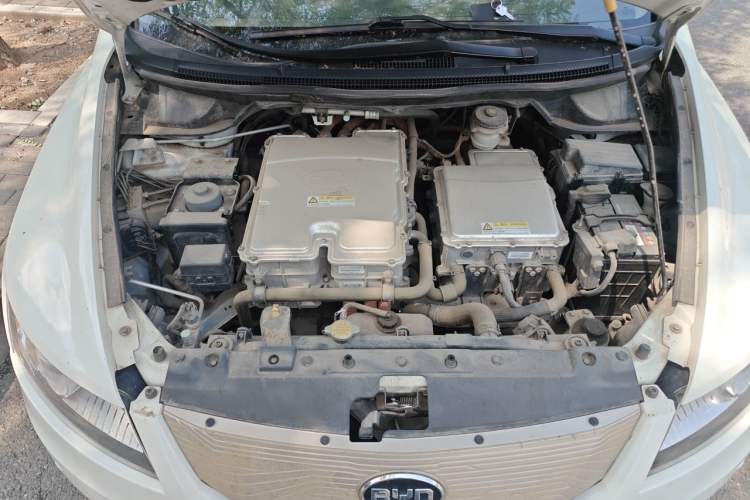Used BYD e6 2016 400 Elite Edition Engine Bay