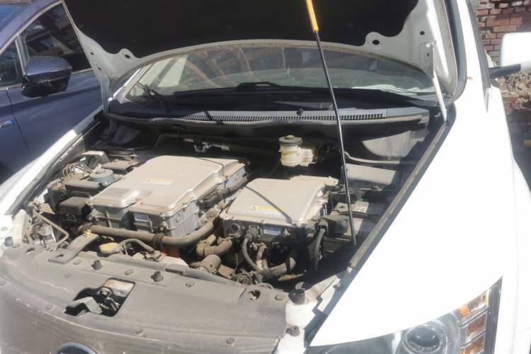 Used BYD e6 2016 400 Elite Edition Engine Bay Left