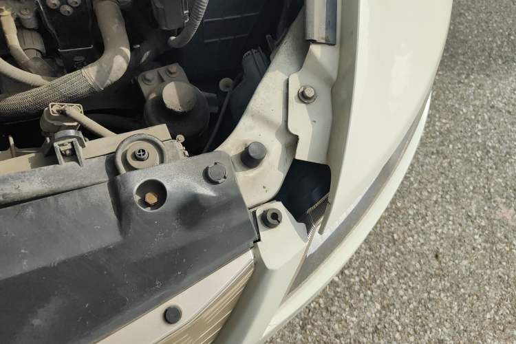 Used BYD e6 2016 400 Elite Edition Engine Bay Left