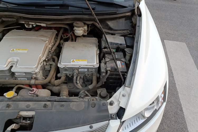 Used BYD e6 2016 400 Elite Edition Engine Bay Left