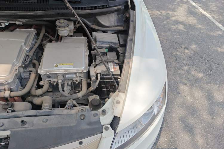 Used BYD e6 2016 400 Elite Edition Engine Bay Left