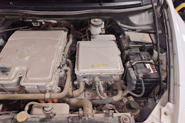 Used BYD e6 2016 400 Elite Edition Engine Bay Left