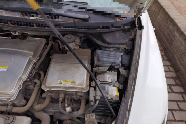 Used BYD e6 2016 400 Elite Edition Engine Bay Left