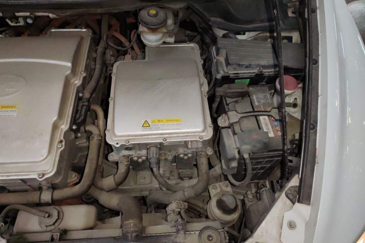 Used BYD e6 2016 400 Elite Edition Engine Bay Left