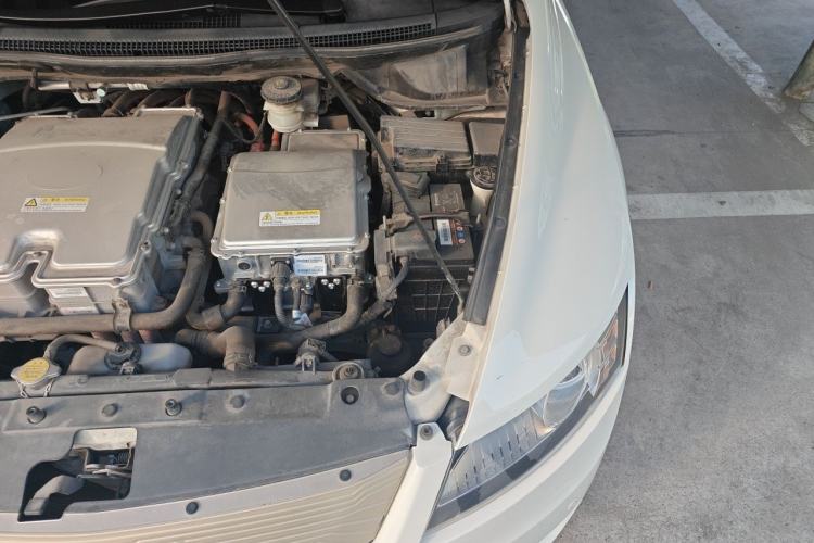 Used BYD e6 2016 400 Elite Edition Engine Bay Left