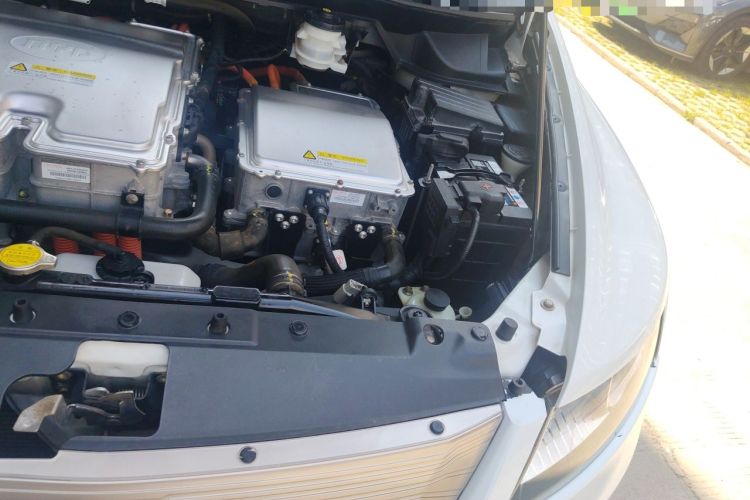 Used BYD e6 2016 400 Elite Edition Engine Bay Left