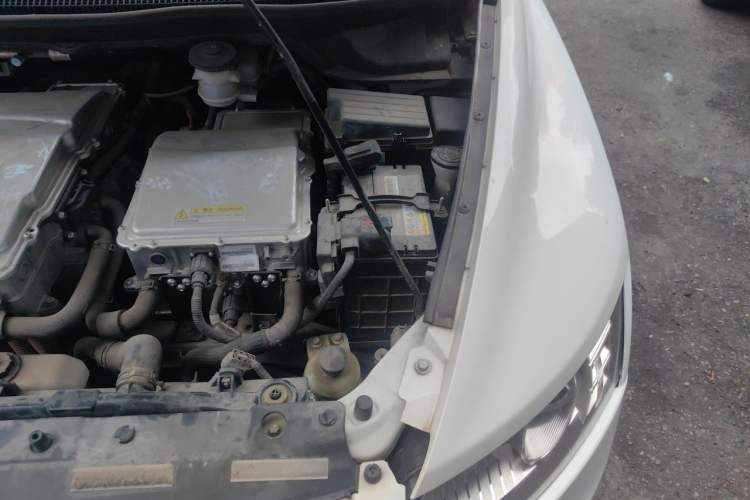 Used BYD e6 2016 400 Prestige Edition Engine Bay Left