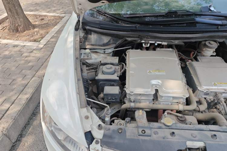 Used BYD e6 2016 400 Elite Edition Engine Bay Right