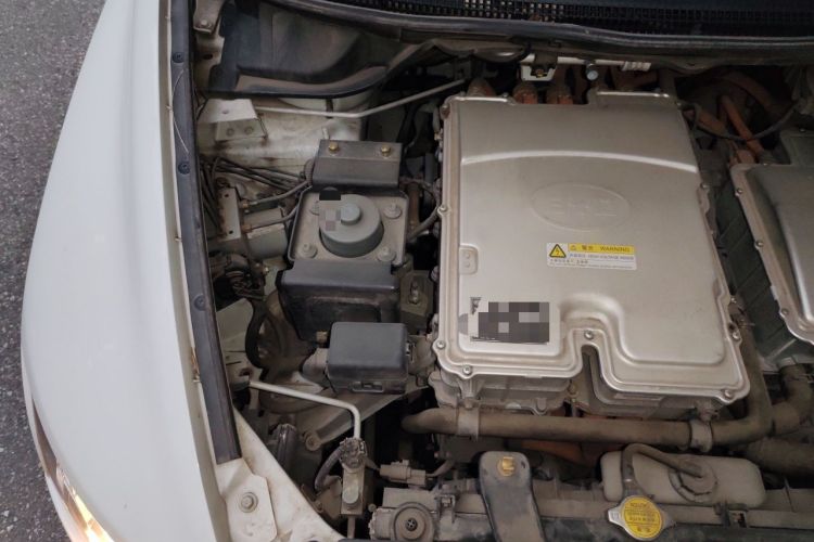 Used BYD e6 2016 400 Elite Edition Engine Bay Right