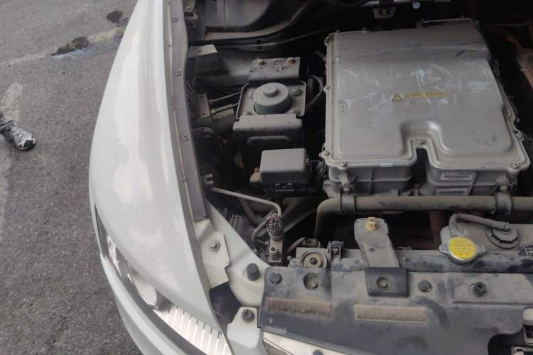 Used BYD e6 2016 400 Prestige Edition Engine Bay Right