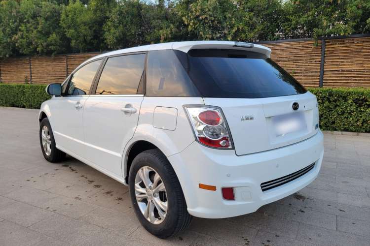 Used BYD e6 2016 400 Elite Edition Exterior 3