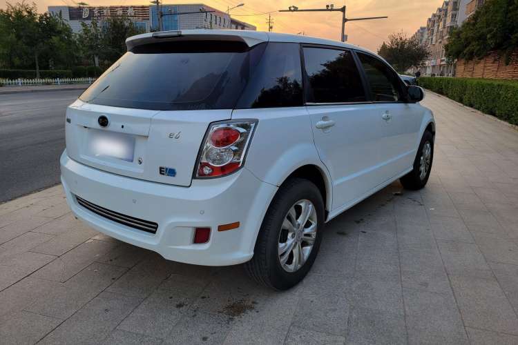 Used BYD e6 2016 400 Elite Edition Exterior 5