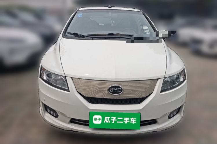 Used BYD e6 2016 400 Elite Edition Front