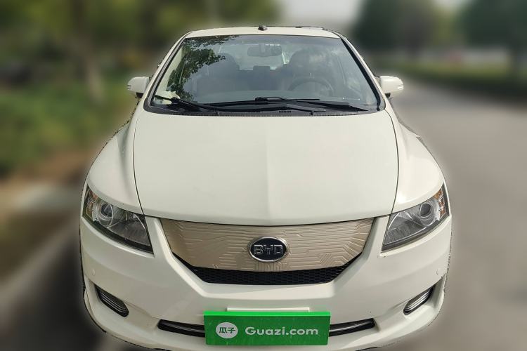 Used BYD e6 2016 400 Elite Edition Front