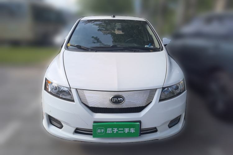 Used BYD e6 2016 400 Elite Edition Front