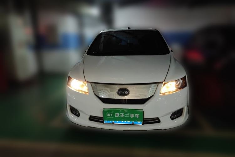 Used BYD e6 2016 400 Elite Edition Front