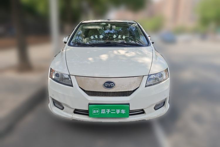 Used BYD e6 2016 400 Elite Edition Front